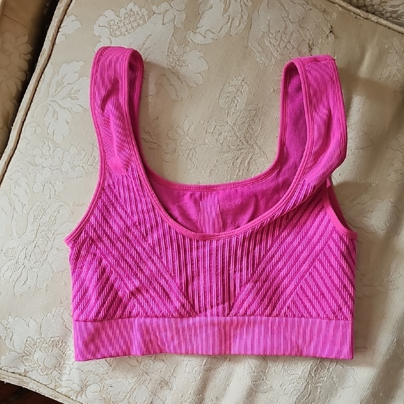 Fabletics Hot Pink Ribbed Crop Top - Picture 2 of 4